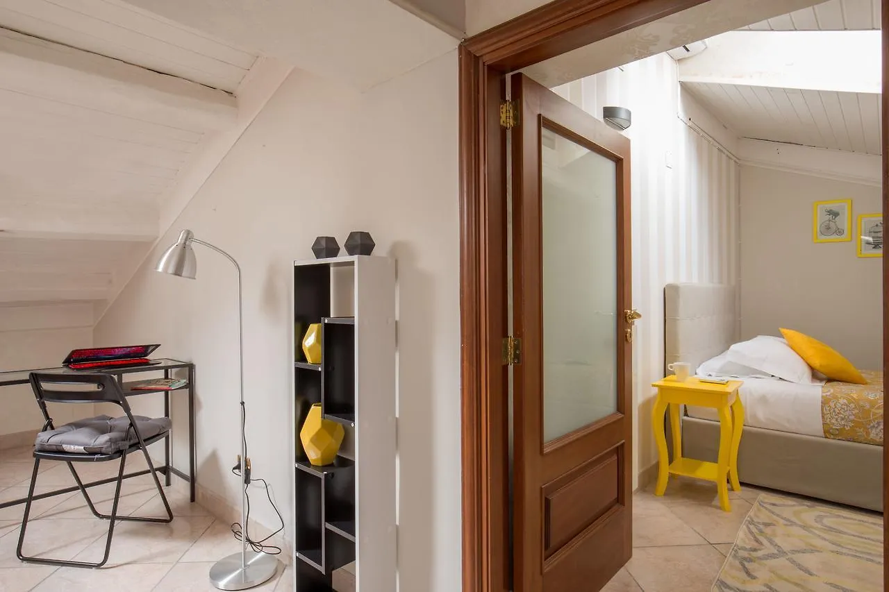 Mario'S Apartament In The Spanish Steps Rome 0*,